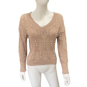 Cute sweater with beads